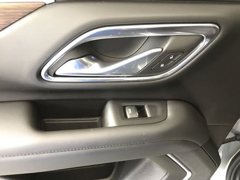 Used 2024 Chevrolet Tahoe High Country image 34