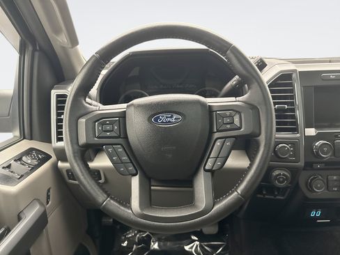 Used 2017 Ford F150 XLT w/ Equipment Group 302A Luxury AWD/4WD image 12