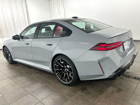 New 2026 BMW M5 w/ Executive Package image 5