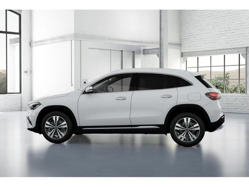 New 2026 Mercedes-Benz GLA 250 4MATIC image 34