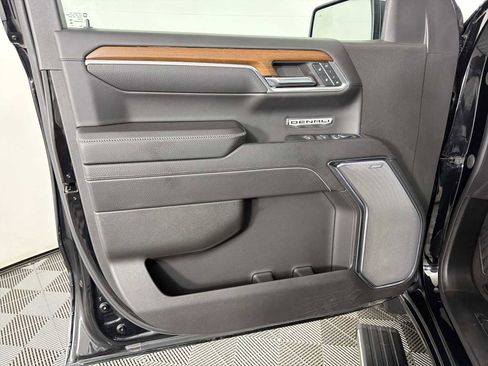 Used 2023 GMC Sierra 1500 Denali w/ Technology Package image 9