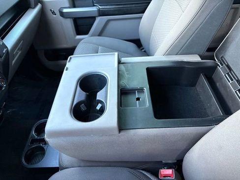 Used 2019 Ford F150 XLT w/ Equipment Group 302A Luxury AWD/4WD image 23