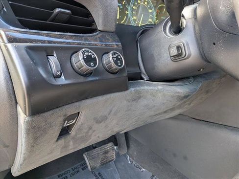 Used 2015 Cadillac Escalade Platinum image 17