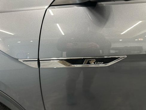 Used 2019 Volkswagen Atlas SEL R-Line AWD/4WD image 10