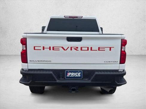 Used 2025 Chevrolet Silverado 2500 Custom w/ Custom Value Package AWD/4WD image 6