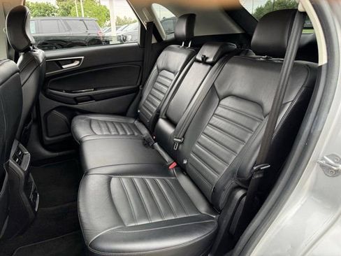 Used 2018 Ford Edge SEL w/ Equipment Group 201A FWD image 27