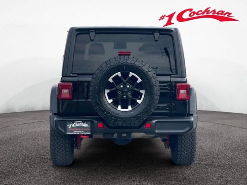 Used 2025 Jeep Wrangler Unlimited Rubicon AWD/4WD image 26