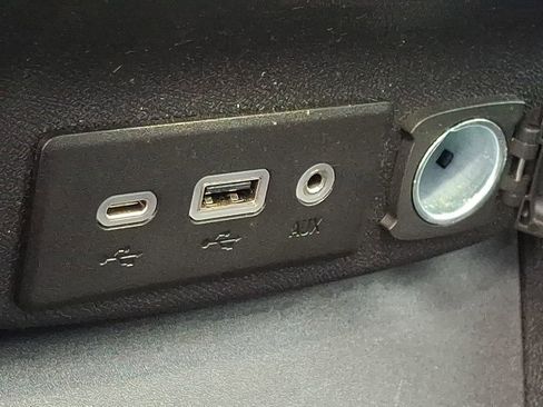 Used 2021 Chevrolet Malibu LS image 23