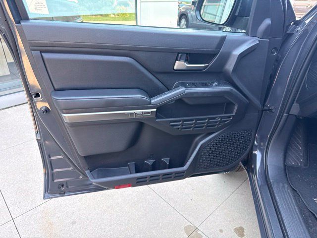 Used 2025 Toyota Tacoma TRD Sport AWD/4WD image 13