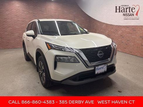 Certified 2023 Nissan Rogue SV image 1