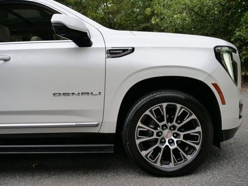 Used 2025 GMC Yukon Denali w/ Denali Reserve Package RWD image 56