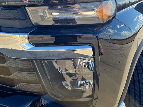 Used 2024 Chevrolet Silverado 2500 LT image 31