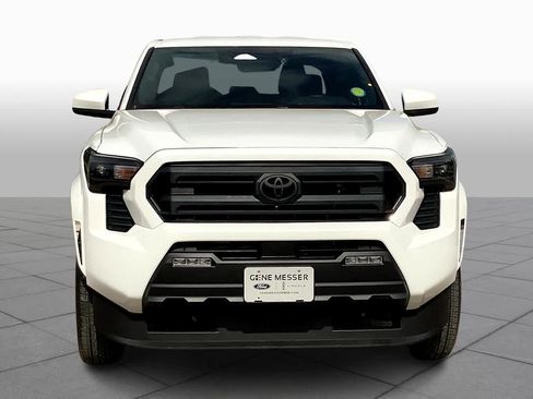 Used 2024 Toyota Tacoma SR5 RWD image 4
