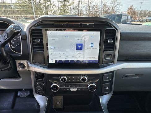 Certified 2022 Ford F150 XLT w/ Equipment Group 302A High image 16