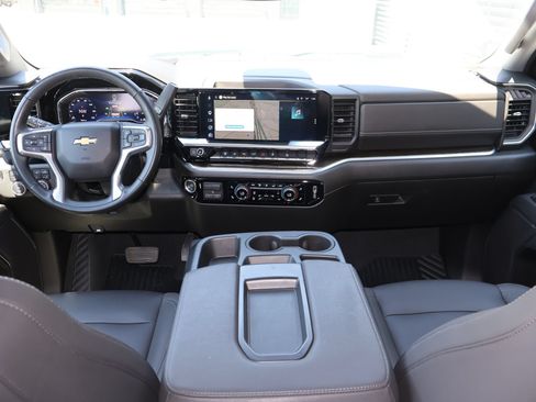 Used 2025 Chevrolet Silverado 3500 LT w/ Safety Package AWD/4WD image 25