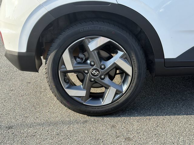 Used 2021 Hyundai Venue SEL FWD image 19