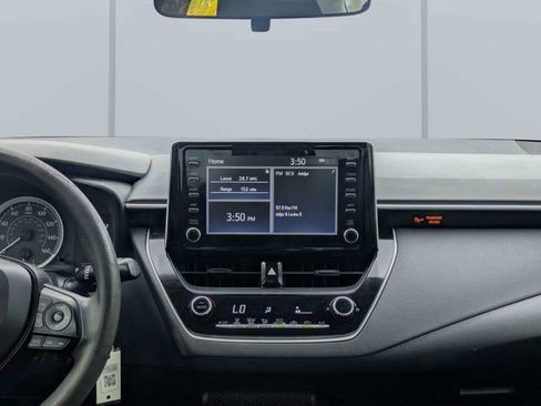 Used 2020 Toyota Corolla LE FWD image 16