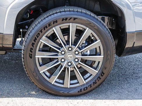 Used 2026 Lexus GX 550 w/ Accessory Package (ZB) AWD/4WD image 13