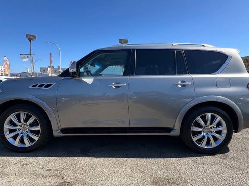 Used 2012 INFINITI QX56 2WD w/ Deluxe Touring Pkg image 7