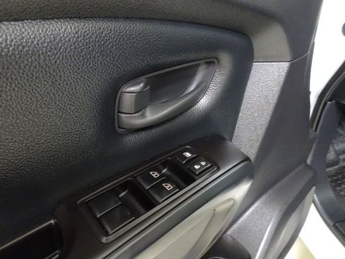 Used 2021 Nissan Titan S w/ S Utility Package image 22