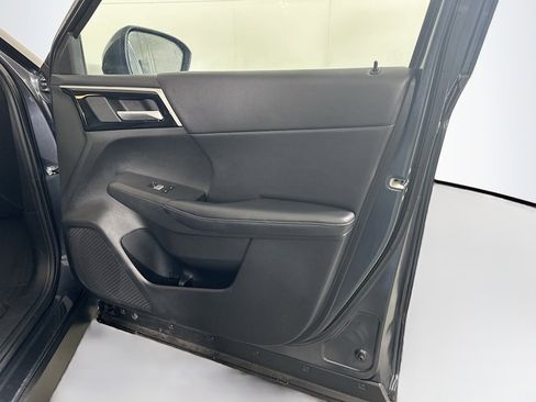 Used 2024 Mitsubishi Outlander SE image 33