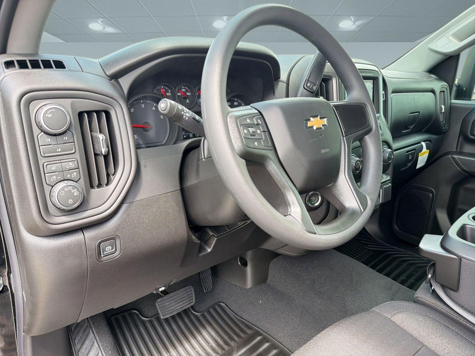 New 2026 Chevrolet Silverado 2500 Custom w/ Custom Value Package AWD/4WD image 4