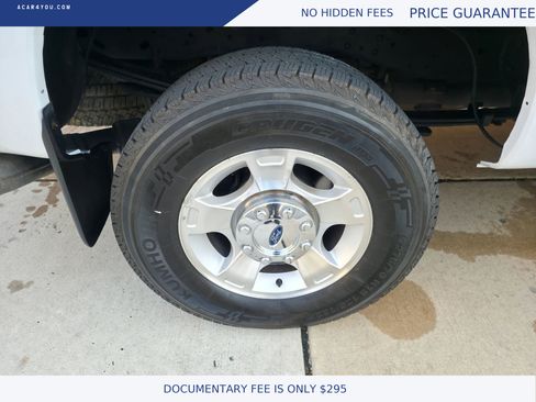 Used 2015 Ford F250 XLT w/ Snow Plow Prep Package image 23