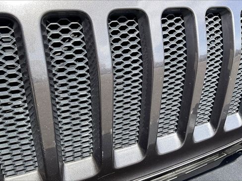 Used 2020 Jeep Wrangler Sport AWD/4WD image 24