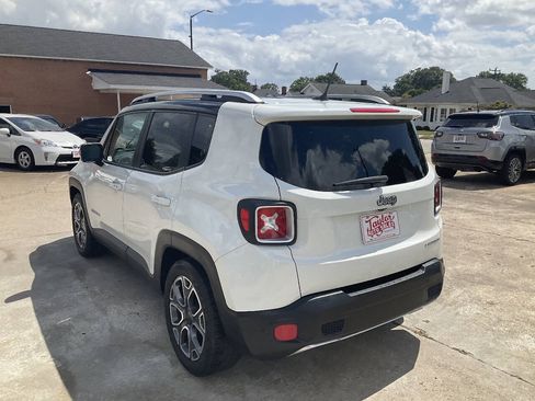 Used 2015 Jeep Renegade Limited w/ Advanced Technology Group FWD image 5