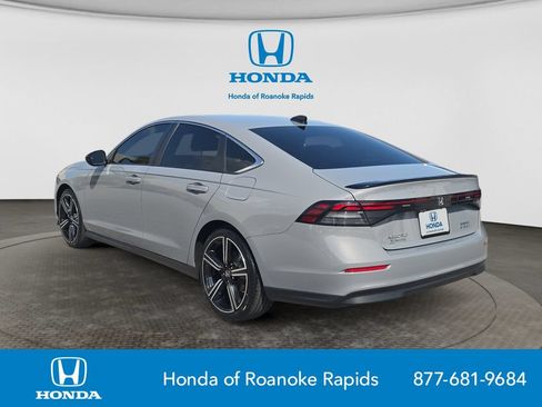 Used 2024 Honda Accord Sport image 3