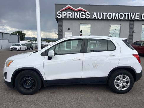 Used 2015 Chevrolet Trax LS w/ LPO, Cargo Package image 2