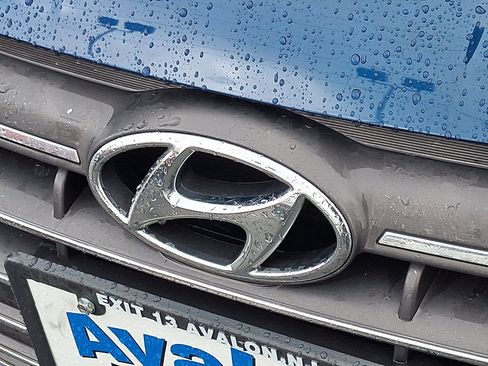 Used 2019 Hyundai Elantra SEL image 29