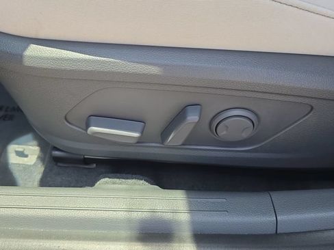 Used 2024 Hyundai Sonata SEL w/ Convenience Package FWD image 12
