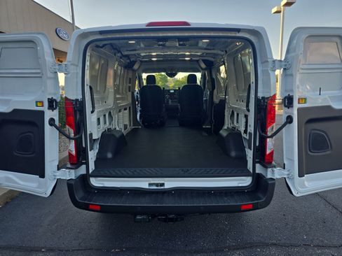 New 2025 Ford Transit 150 Low Roof RWD image 17