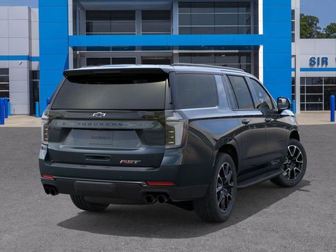 New 2026 Chevrolet Suburban RST image 4