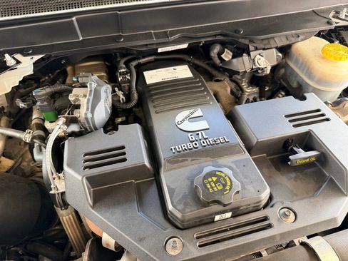 Used 2021 RAM 3500 Laramie image 26