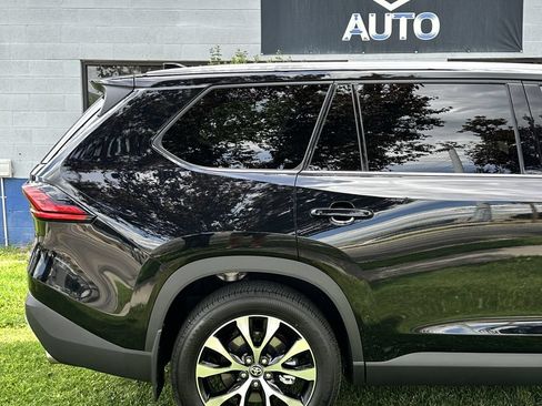 Used 2026 Toyota Grand Highlander AWD Hybrid image 6
