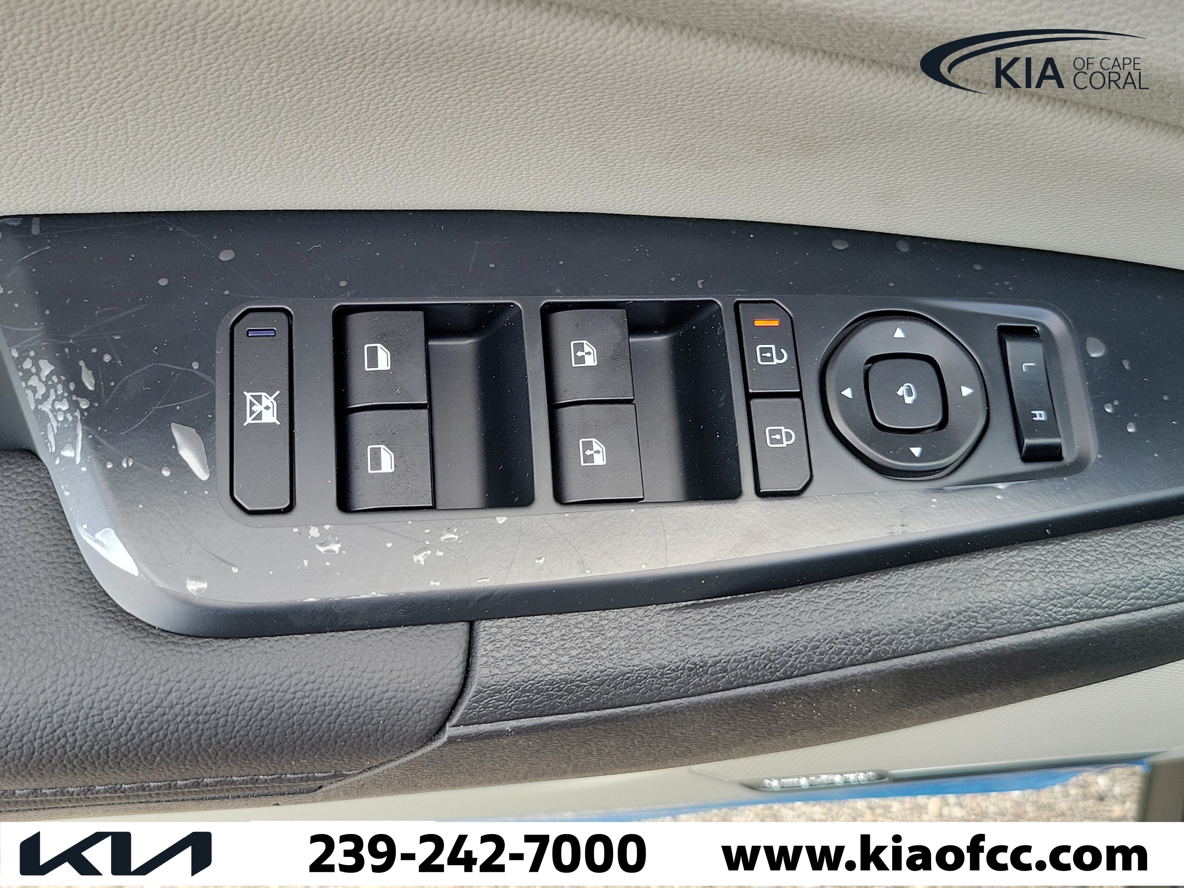 New 2026 Kia Sportage SX FWD image 24