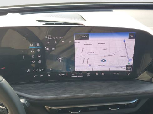 Used 2025 Audi Q5 Premium w/ Convenience Package image 27