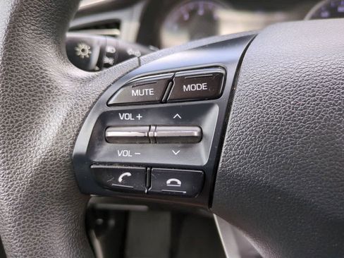 Used 2019 Hyundai Elantra SE w/ Cargo Package FWD image 22