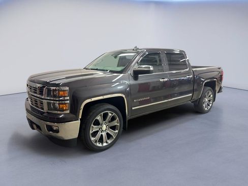 Used 2015 Chevrolet Silverado 1500 LTZ Z71 w/ LTZ Plus Package AWD/4WD image 3