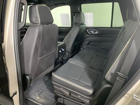 Used 2023 GMC Yukon SLT image 26