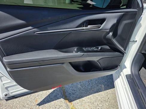 Used 2025 Toyota Camry SE FWD image 13