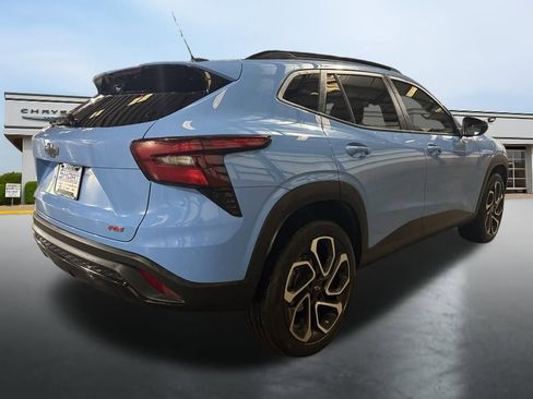 Used 2024 Chevrolet Trax RS w/ Sunroof Package image 5