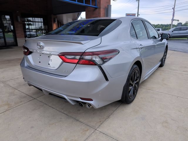 Used 2024 Toyota Camry SE FWD image 7