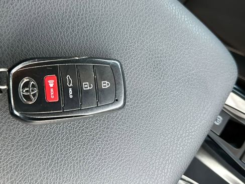 Used 2025 Toyota Camry SE FWD image 28