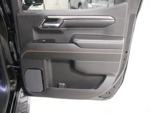 Used 2024 GMC Sierra 1500 AT4 w/ Technology Package AWD/4WD image 30