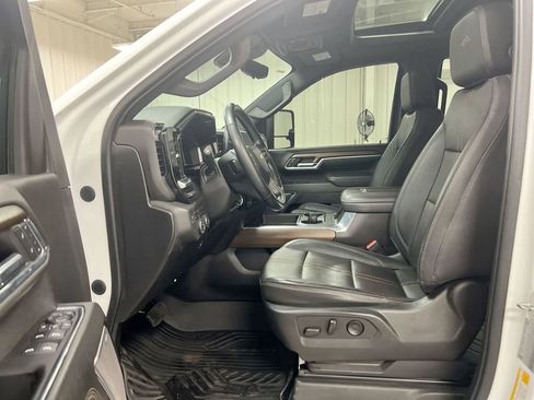 Used 2024 Chevrolet Silverado 3500 High Country w/ High Country Premium Package AWD/4WD image 24