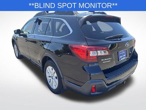 Used 2018 Subaru Outback 2.5i Premium AWD/4WD image 5