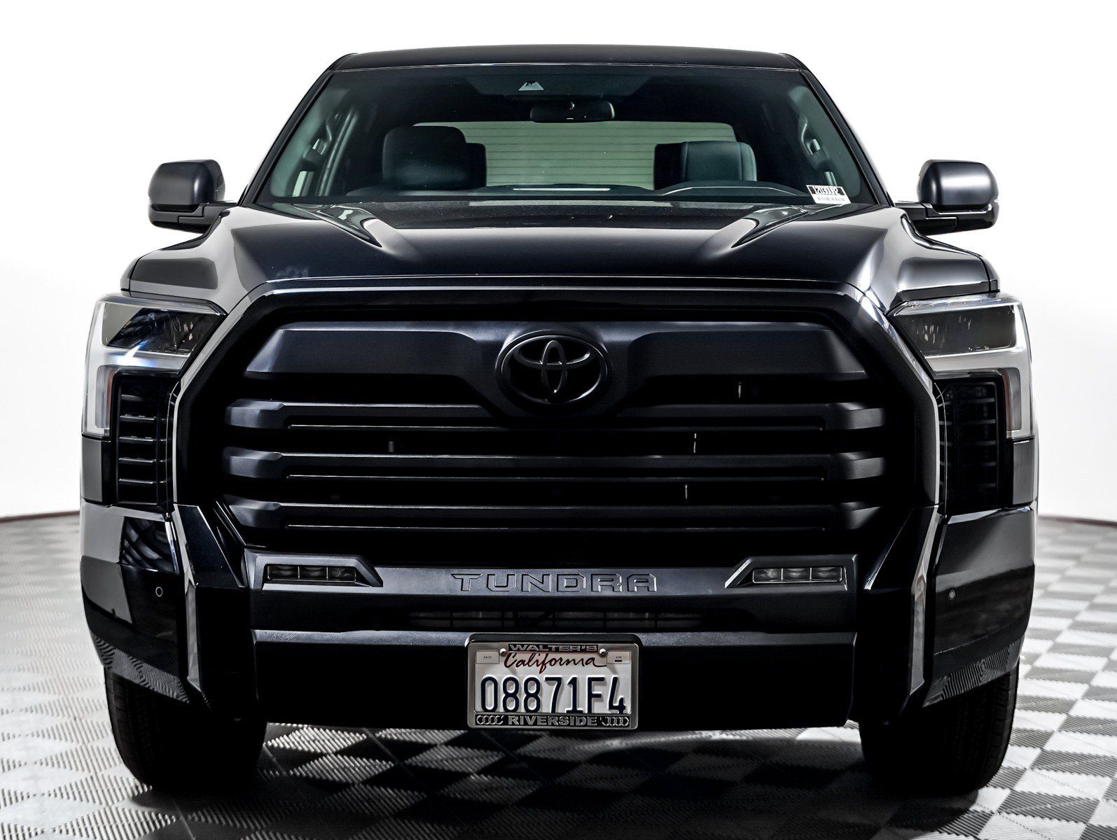 Used 2025 Toyota Tundra SR5 w/ SR5 Convenience Package AWD/4WD image 5